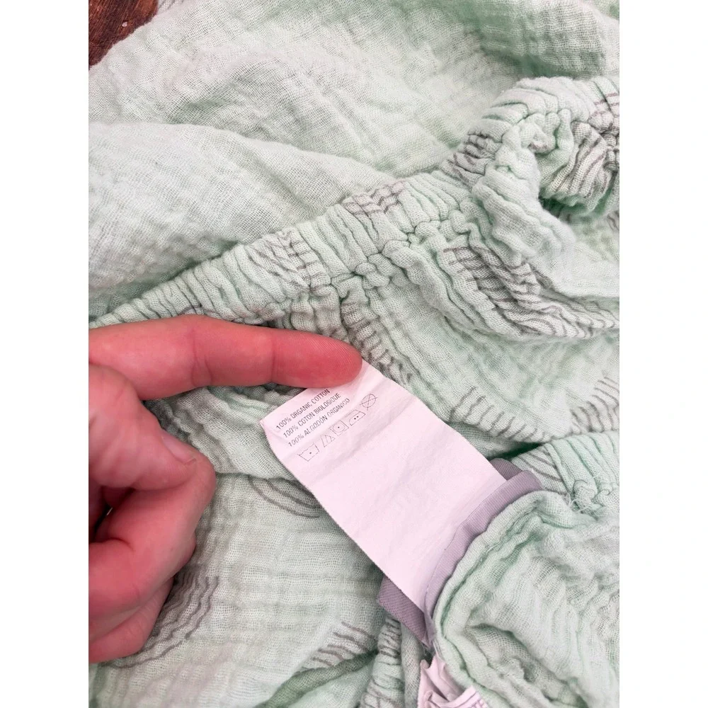 Crate & Kids Mint Green Organic Cotton Muslin Crib Sheet Rainbow Print 28x52x8